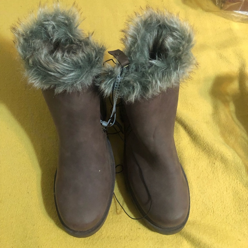 Faux-Fur Trim Brown Winter Ankle Boots - Women